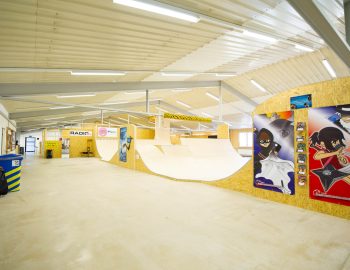 Geisterkickboarder Skatepark